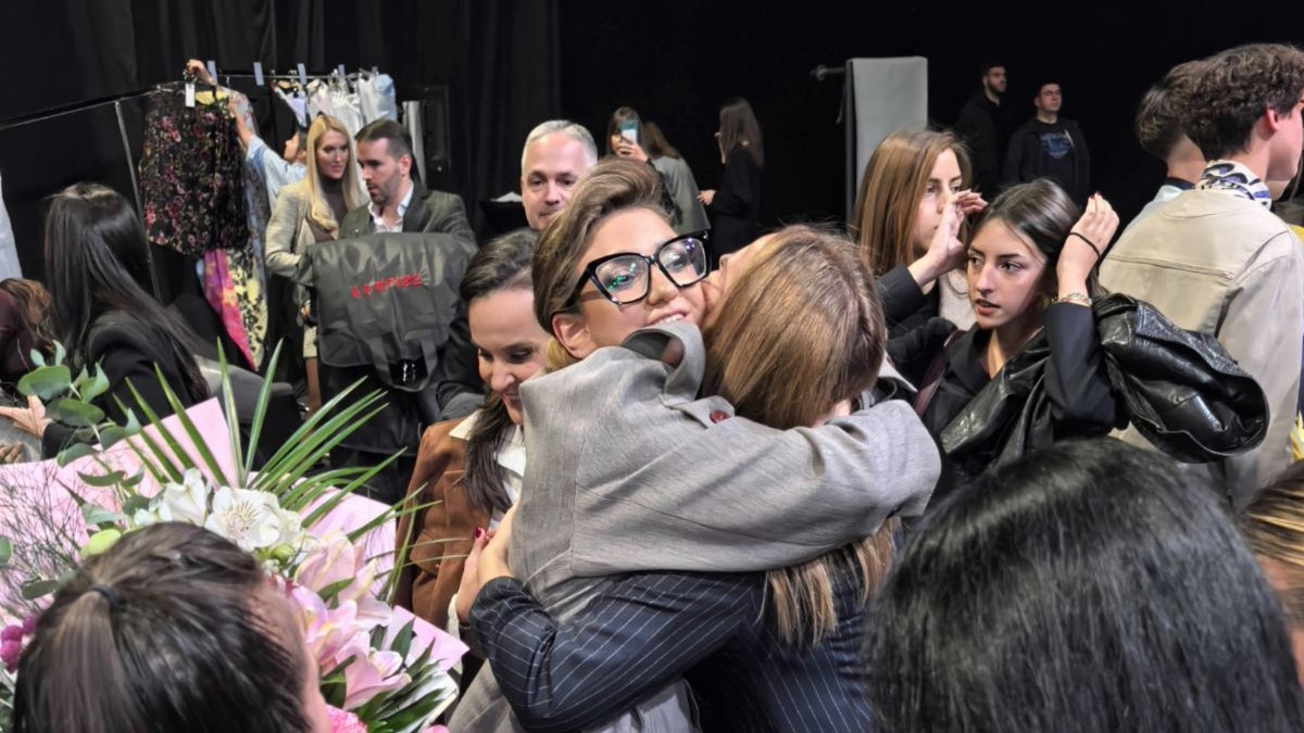 Dok je gledala reviju iz publike mlada Čačanka rekla je - sledeće godine ja ću biti na toj bini: Dragana ostvarila svoj san i pokrenula modni brend (FOTO)